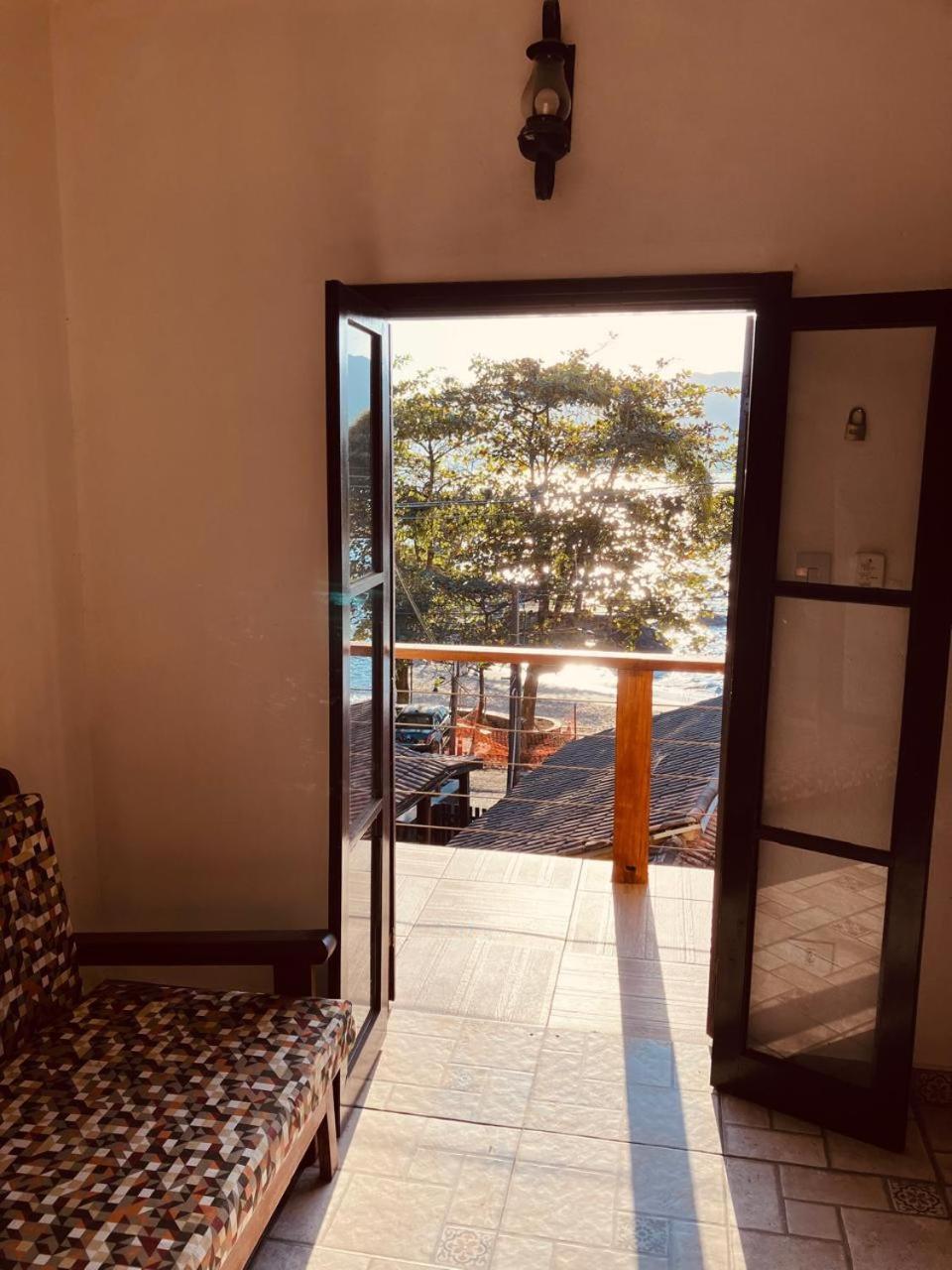 Вилла Yellow House Beira Mar Portinho Ильябела Экстерьер фото